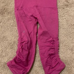 Lululemon In the Flow Cropped II Jeweled Magenta